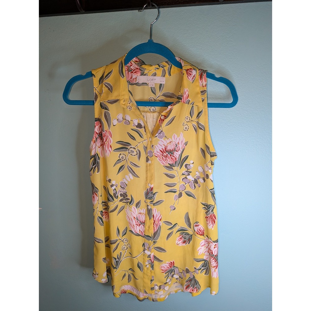 Loft Petites Yellow‎ Floral Protea Sleeveless Button Down Blouse SP Mixed Media